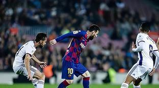 防守反击破强敌