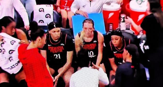 篮板, cn 篮板, cn