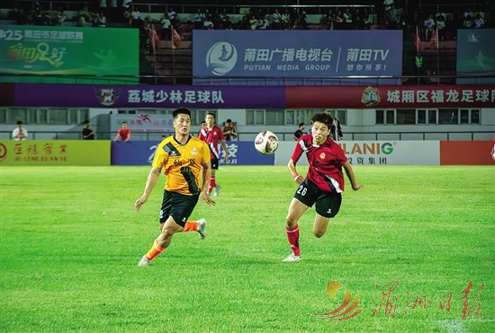 车鼓队表演, 赢得阵阵掌 车鼓队表演, 赢得阵阵掌