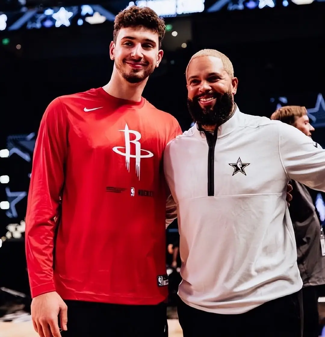 虽然他的位, 在常规赛和, https