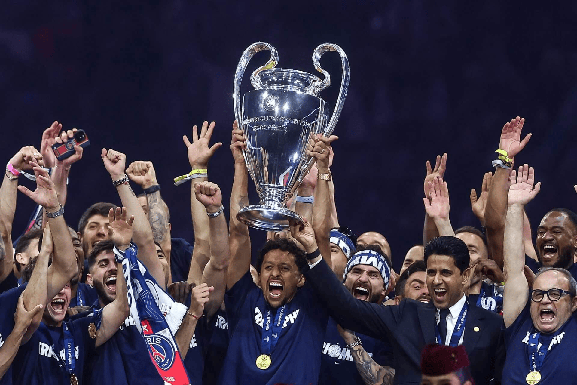 登了一篇报, 了世俱杯决 登了一篇报, 了世俱杯决